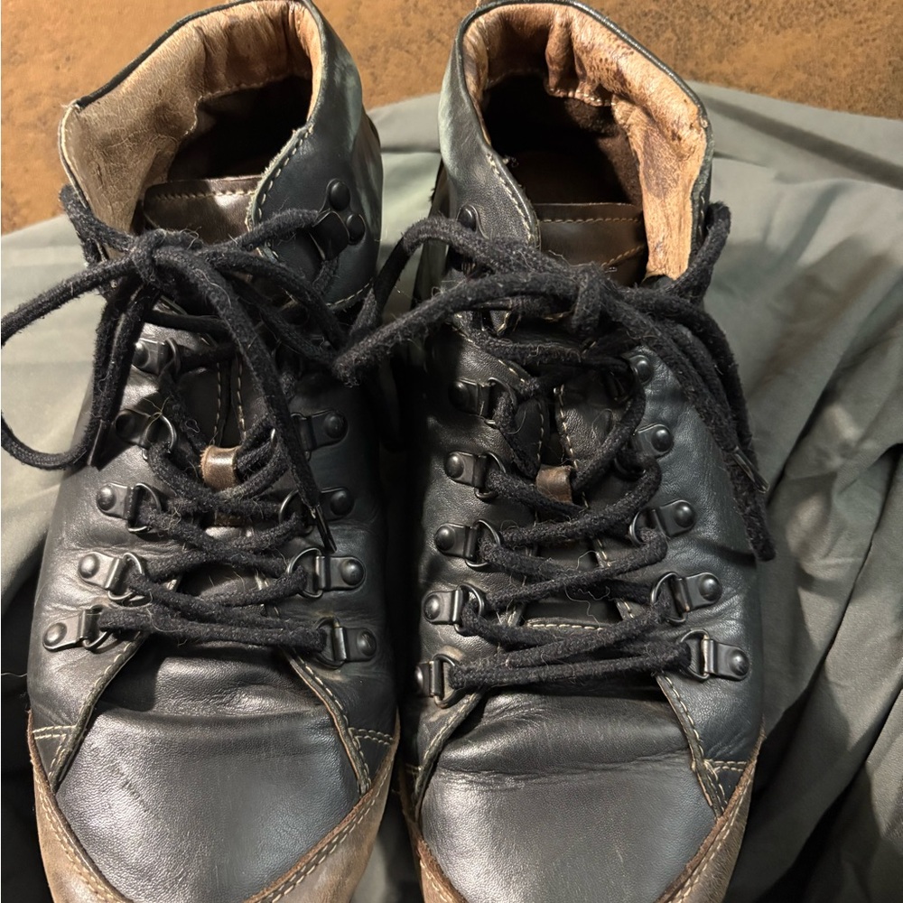 Pikolinos Leather Boots